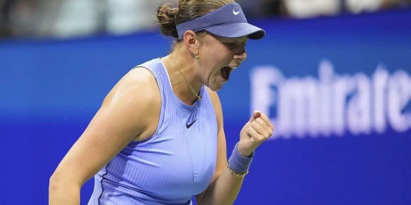 星空体育APP-美网第12日：大坂直美遭逆转止步4强！萨巴伦卡苦战挺进女单决赛