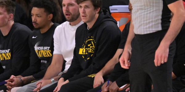 星空体育官网-不续约老詹就给他铺路？连续3年季后赛血泪 “里皇”只属于常规赛