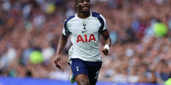 星空体育官网-5500万镑去热刺！TA：切尔西本想用霍尔+4000万镑换库杜斯 但遭拒