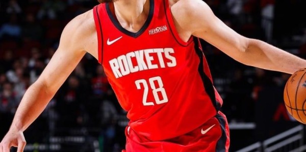 火箭优缺点明显，杜兰特两点该夸！阿门暴露短板，申京也不如一人