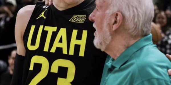 星空体育-杨毅：易建联身体素质好&amp;amp;投篮准&amp;amp;爆发力够 但他成为不了马尔卡宁