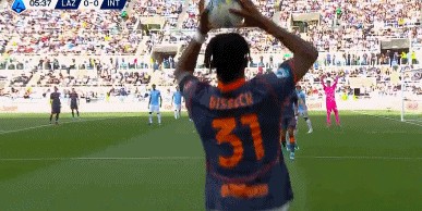 半场：国米2-0拉齐奥，劳塔罗传射建功，苏契奇远射破门